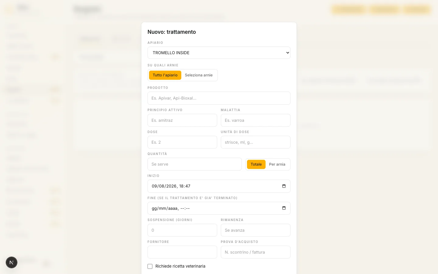 Registrazione di un trattamento nell'app 3Bee: prodotto, principio attivo, dose, sospensione e ricetta veterinaria, su tutto l'apiario o sulle arnie selezionate